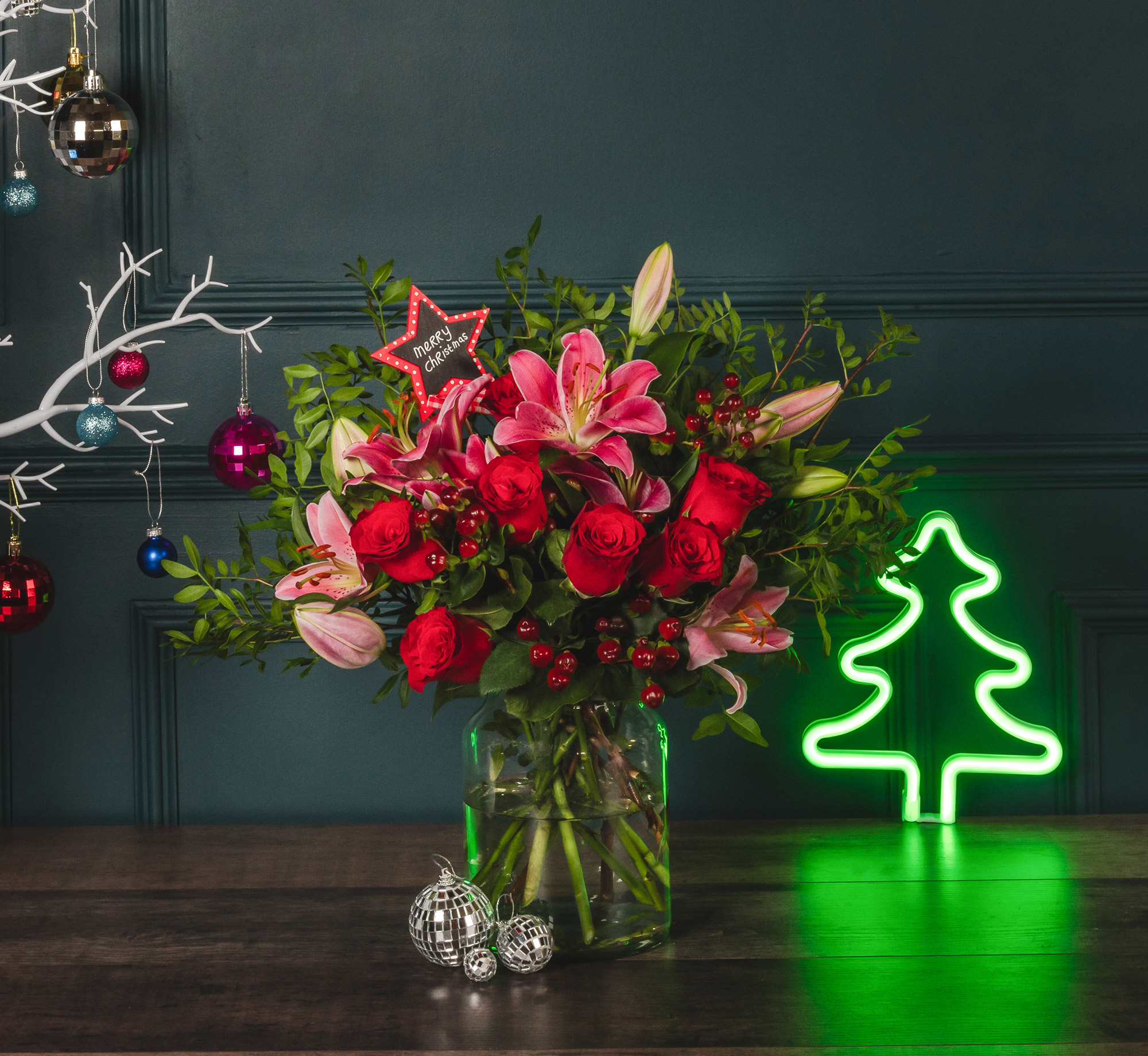 Christmas Gifts | Festive & Thoughtful Presents | 123 Flowers
