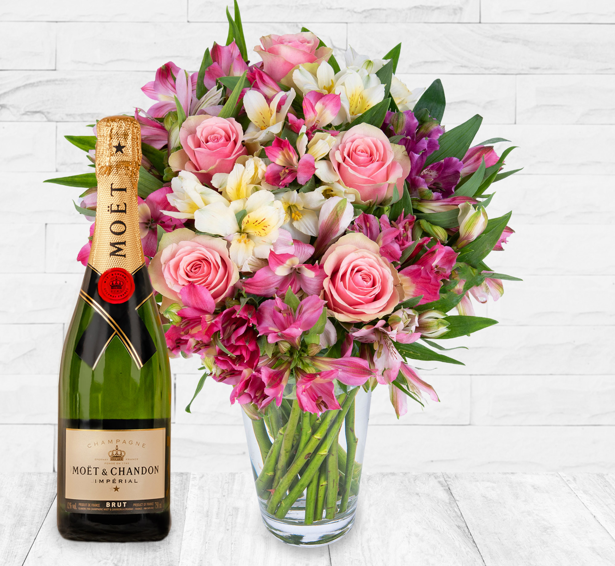 Peruvian Lily & Rose & Moet 75
