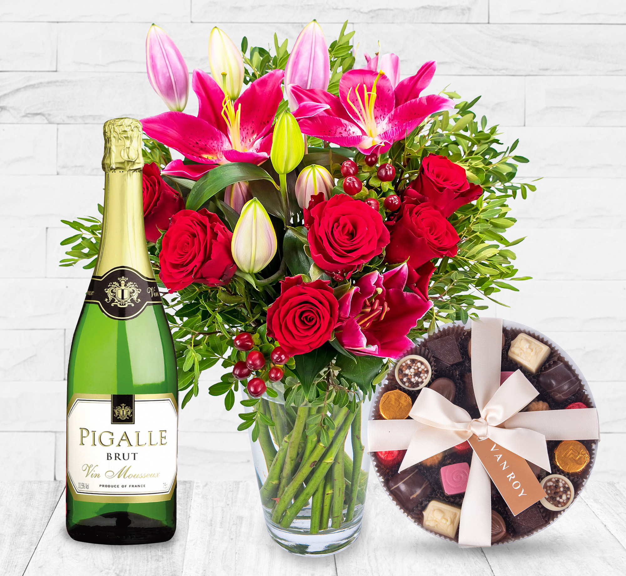 Red Rose & Lily Luxury Gift